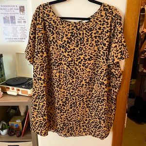 Ava and Viv button back blouse